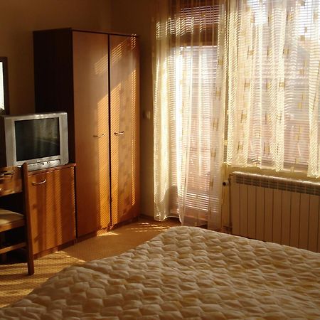Guesthouse Kiritsovi Bansko Buitenkant foto